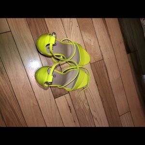 Mix 6 neon heels